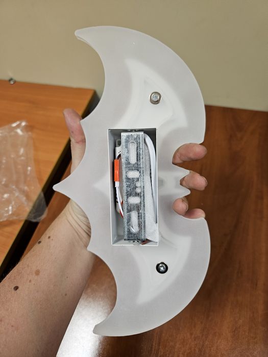 Світлодіодний світильник в дитячу кімнату