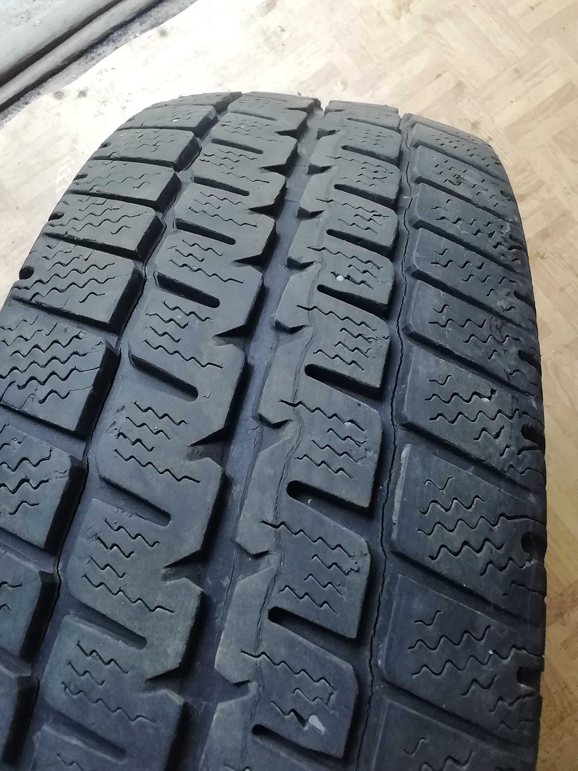 Opona Matador 215/70 R 15 C.,  1 szt.