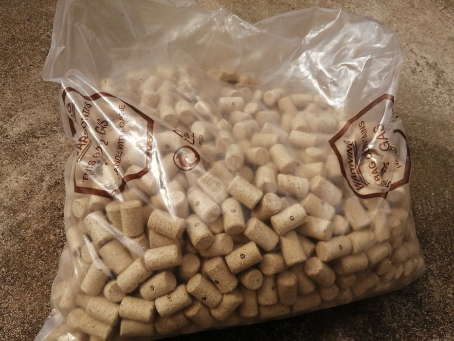 1000 Rolhas de cortiça aglomerado 38x24 3/5 - NOVO