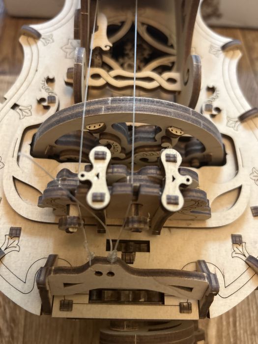 Продам 3-Д модель «Харді-Гарді» (Hurdy - Gurdy) у зібраному стані