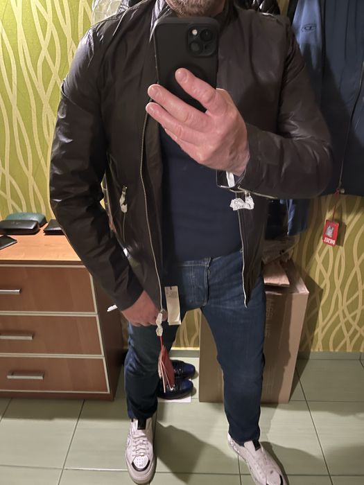 Wyprzedaż lekka kurtka męska Diesel.