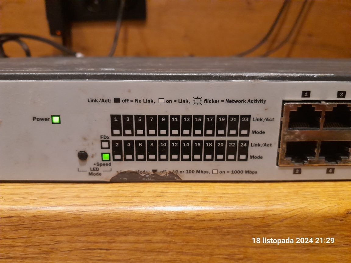 Switch przełącznik HP ProCurve Switch 1400-24G