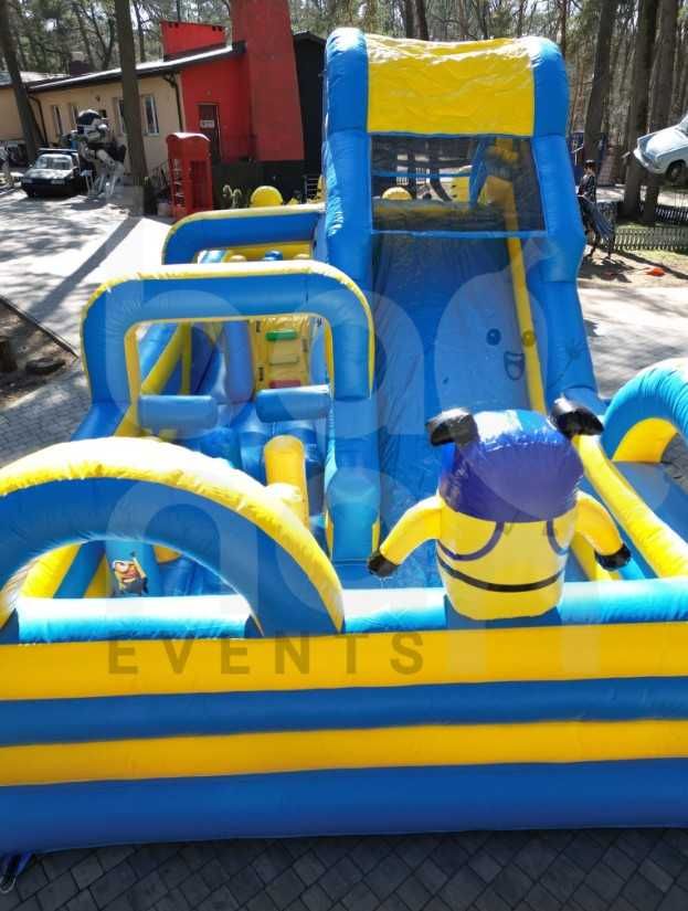 Piękny tor przeszkód combo ze zjeżdżalnią z minionkami. 9m x 4m x 4,5m