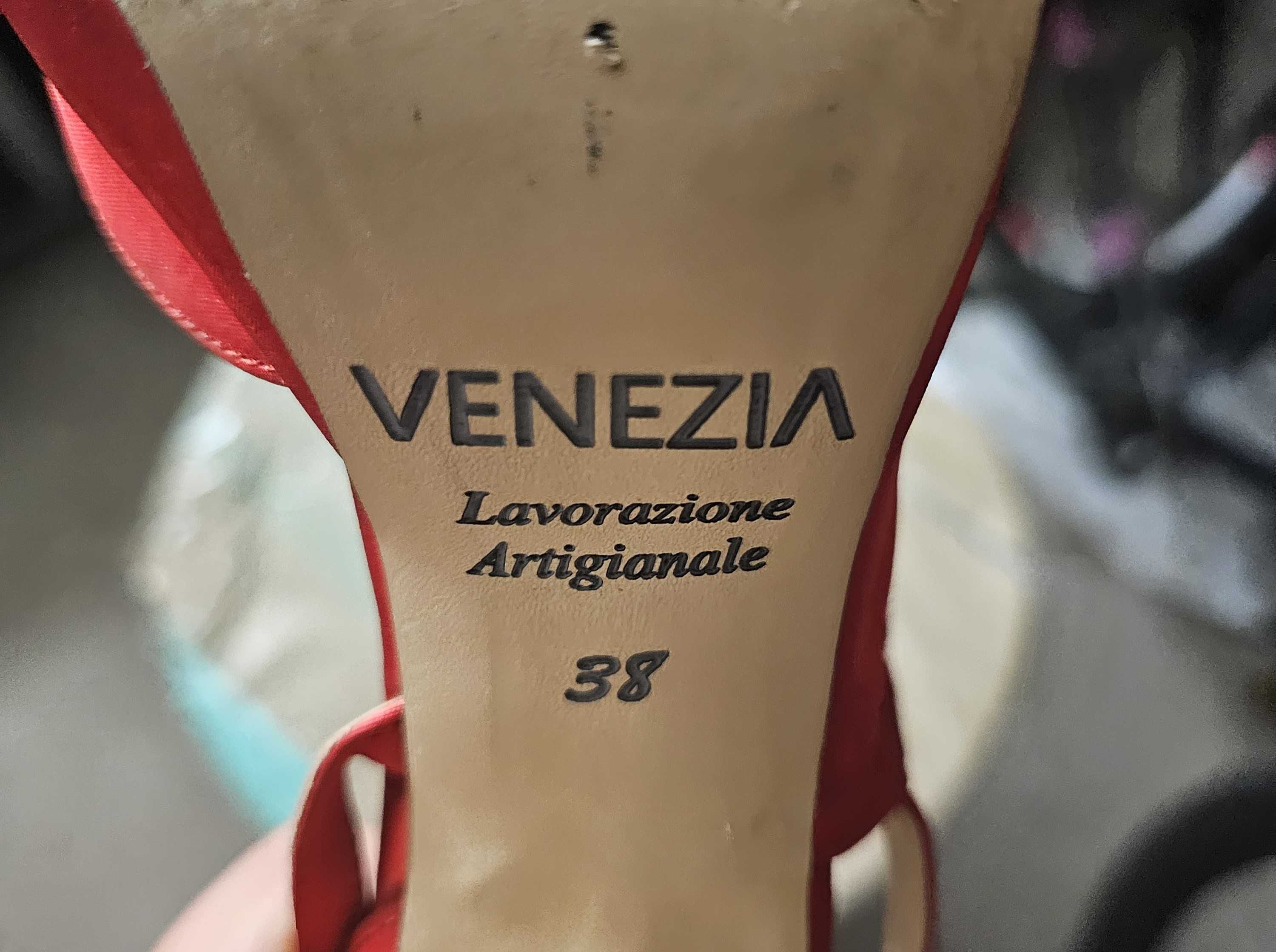 Buty czerwone VENEZIA roz. 38