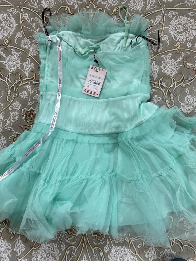 Міні-сукня Missguided із тюлем. Розмір: 10 (S)