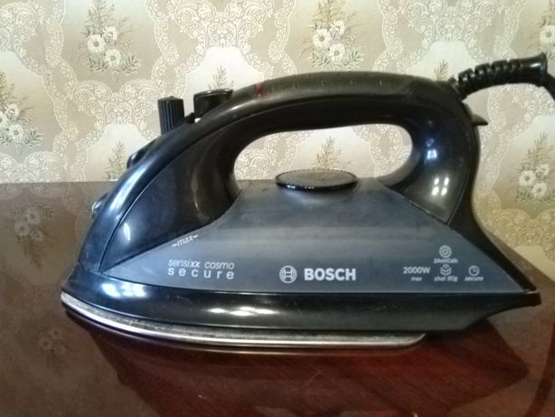 Утюг Bosch с функцией отпаривания