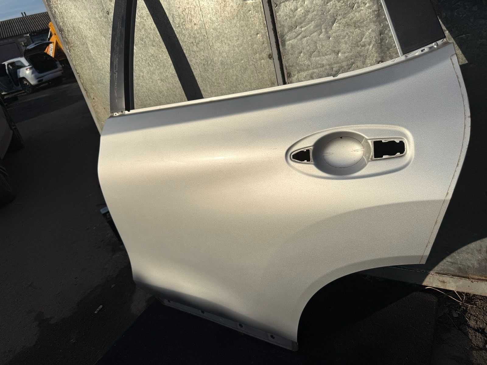 Двері задні ліві Nissan Rogue T32 K23