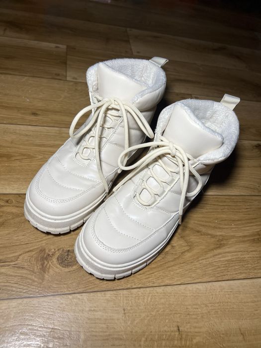 Дівчата, розгружаю шафу! Зимові сапоги, 38 розмір (маломірять на 1)