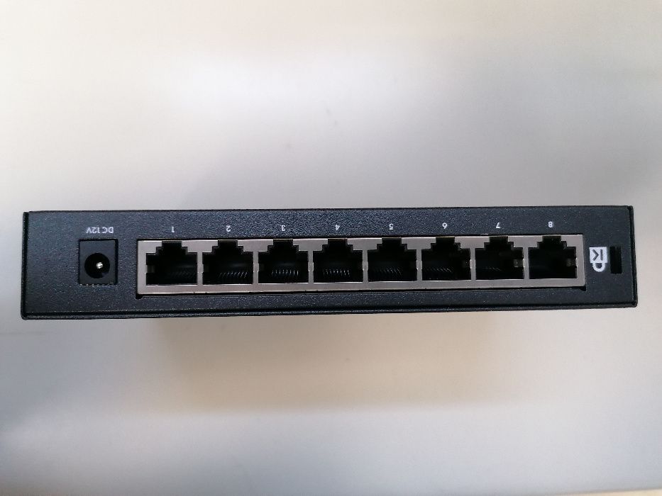 Switch de rede HPE officeconnect 1420 series JH329A