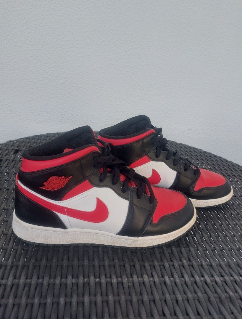 Air jordan vermelhas novas