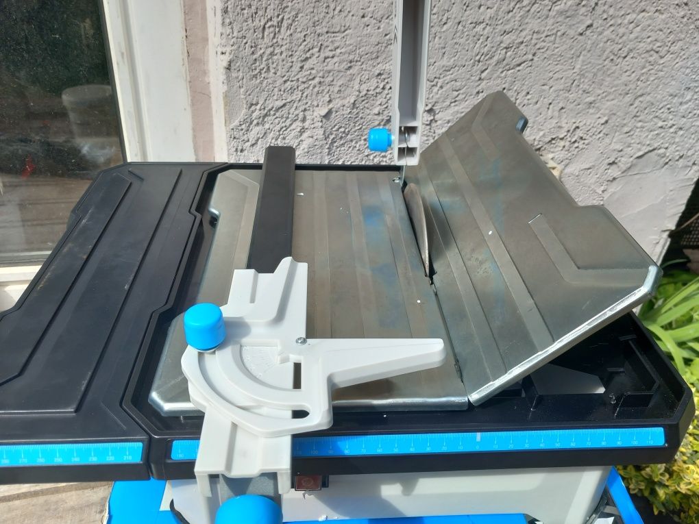 Przecinarka do glazury MacAllister 650 W