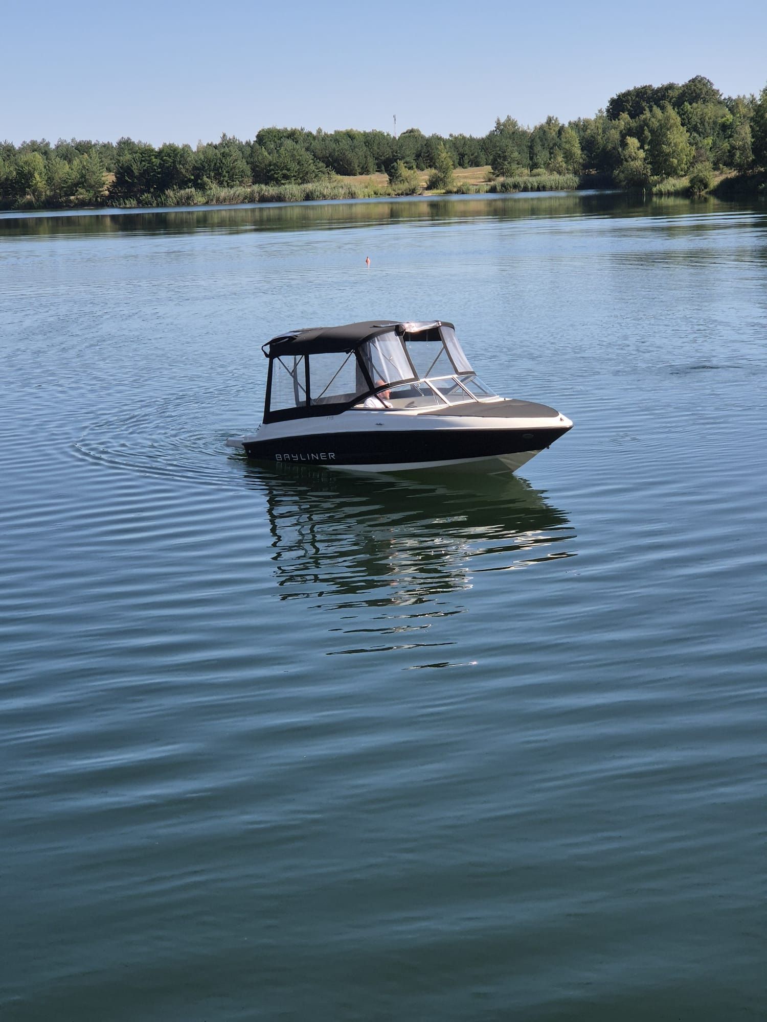 Bayliner Capri bowrider