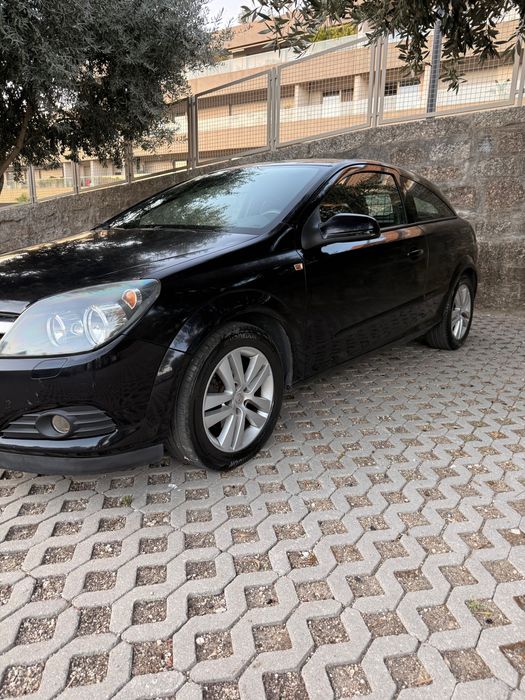 Opel Astra GTC 1.3