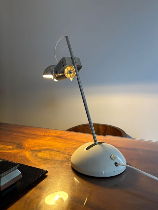 Candeeiro de mesa Luci T395, desenhado por Robert Sonneman em 1972