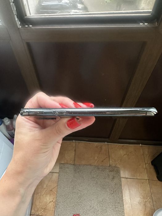 iPhone Apple X на 64