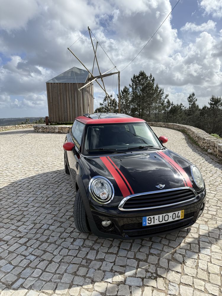 Mini Cooper D 1.6 — Impecável, com muitos extras e 4 pneus novos