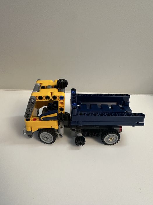 Конструктр LEGO Technic 42147 Самоскид, різнокольоровий