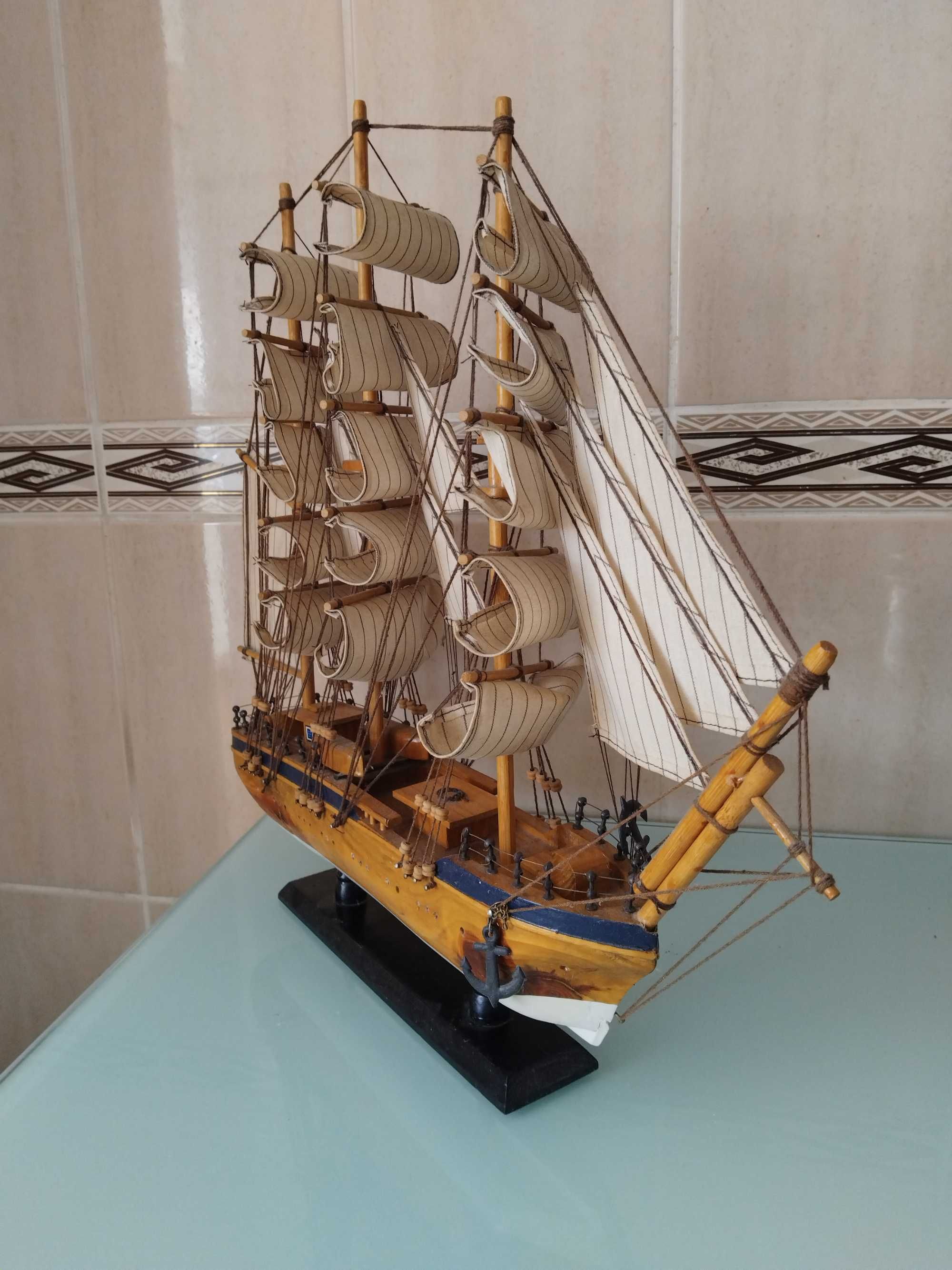 Barco decorativo.