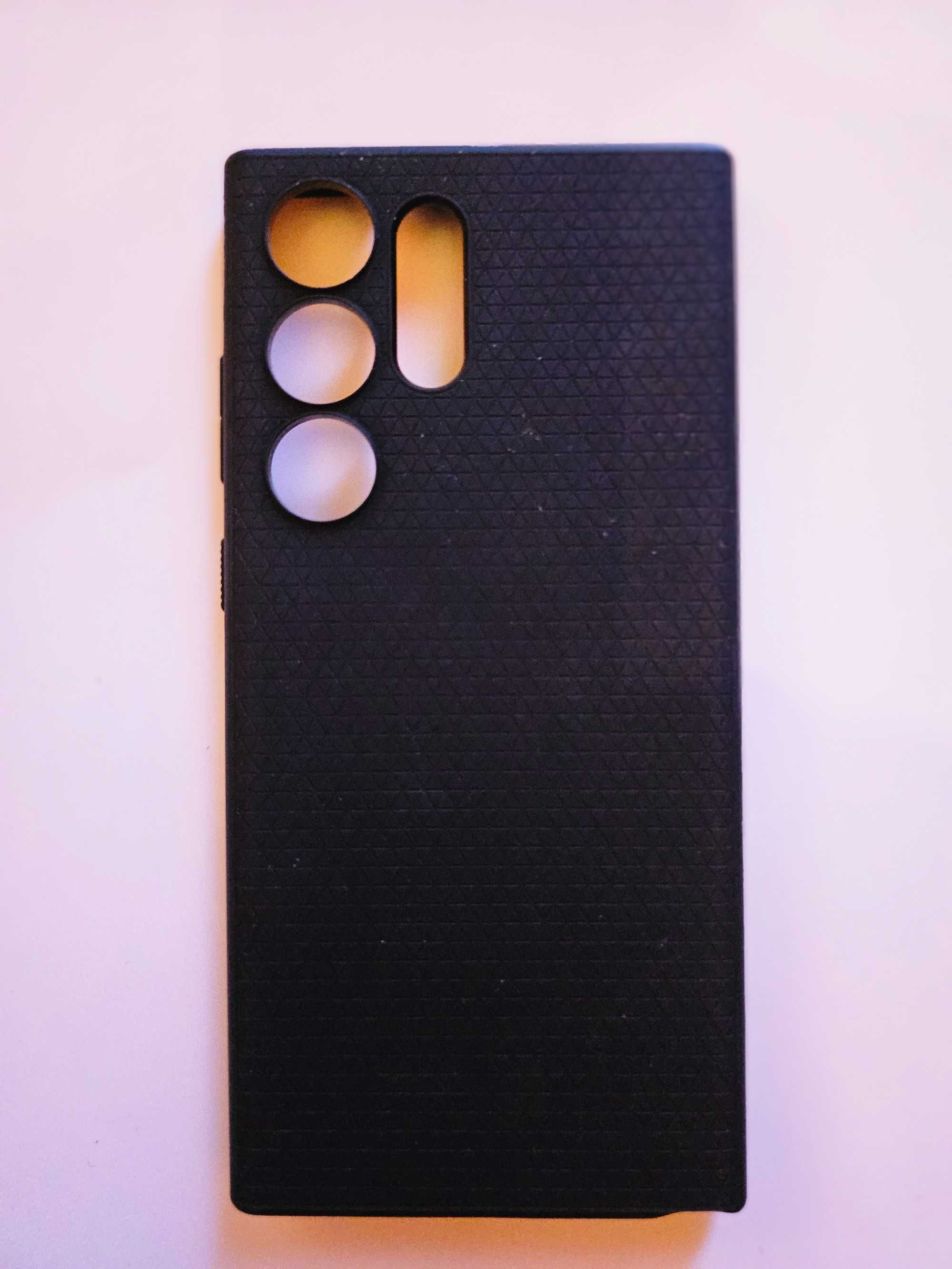 Sprzdeam trzy etui do Samsunga S 23 ultra