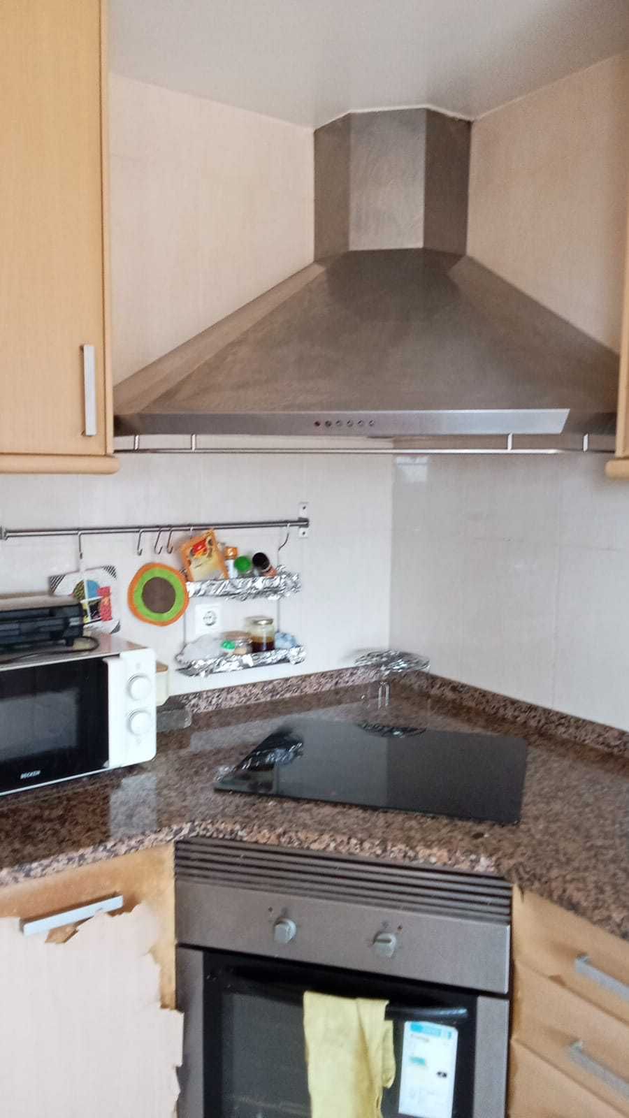 ARRENDA-SE QUARTO/SUITE EM AGUALVA-CACÉM