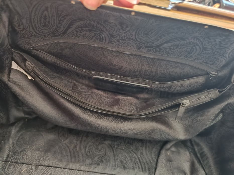 Сумка жіноча лакова