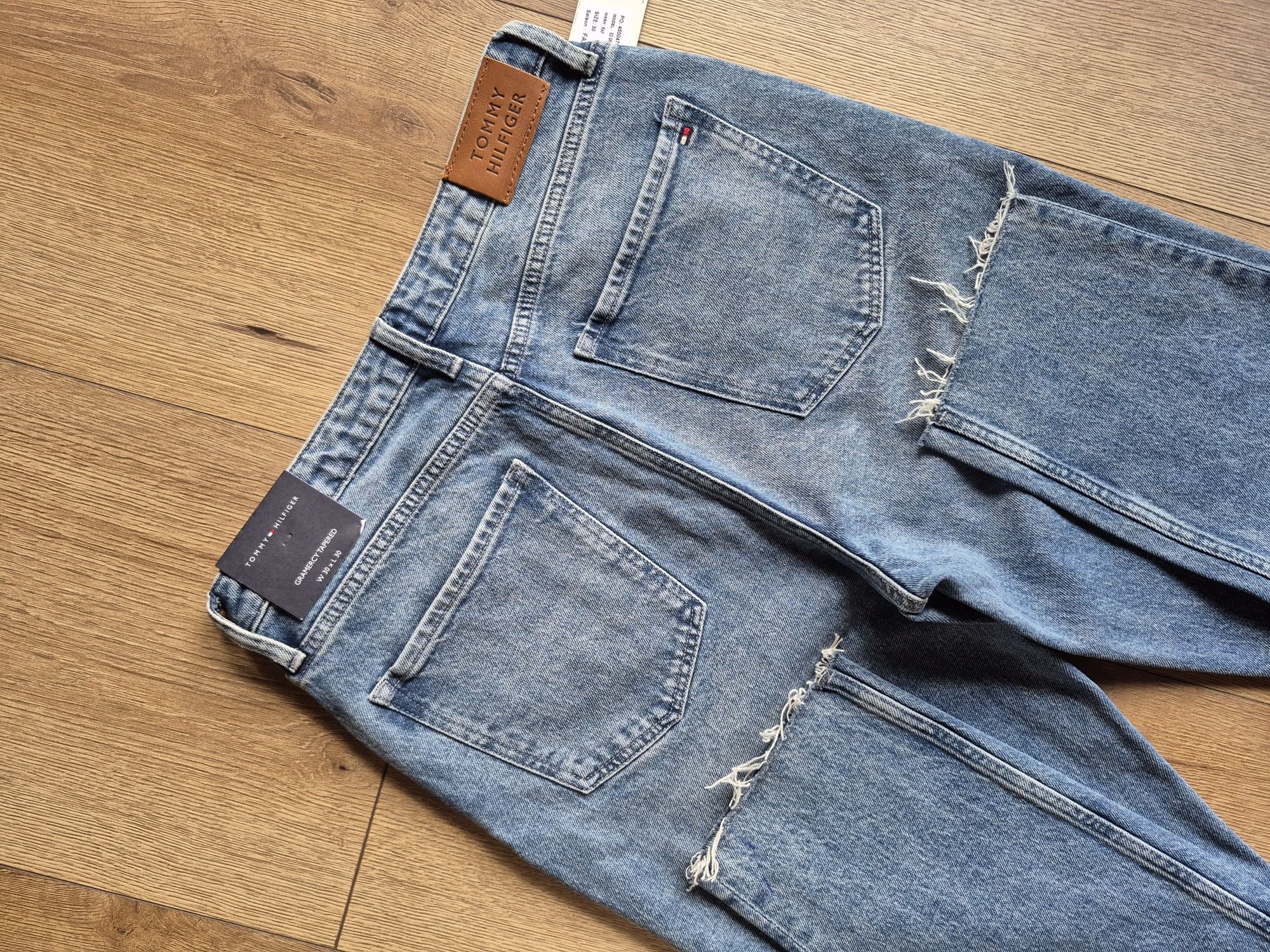 Spodnie Jeansy Damskie Tommy Hilfiger Gramercy Tapered W30 L30