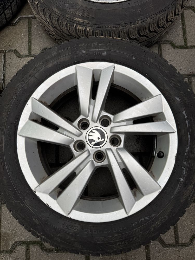 Felgi z oponami R15 5x100 Skoda Fabia 3 oryginalne TMPS Cygnus