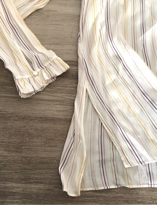 Blusa com riscas e folhos (Massimo Dutti, tamanho 40)