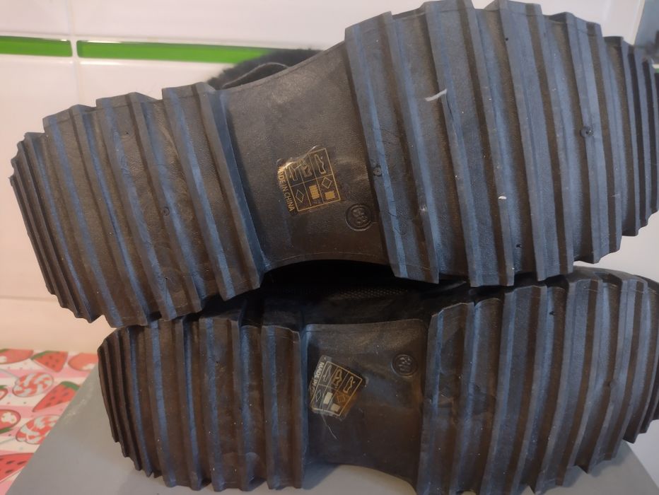 Śniegowce NOWE  kozaki ciepłe futro roz.38/24,5 cm