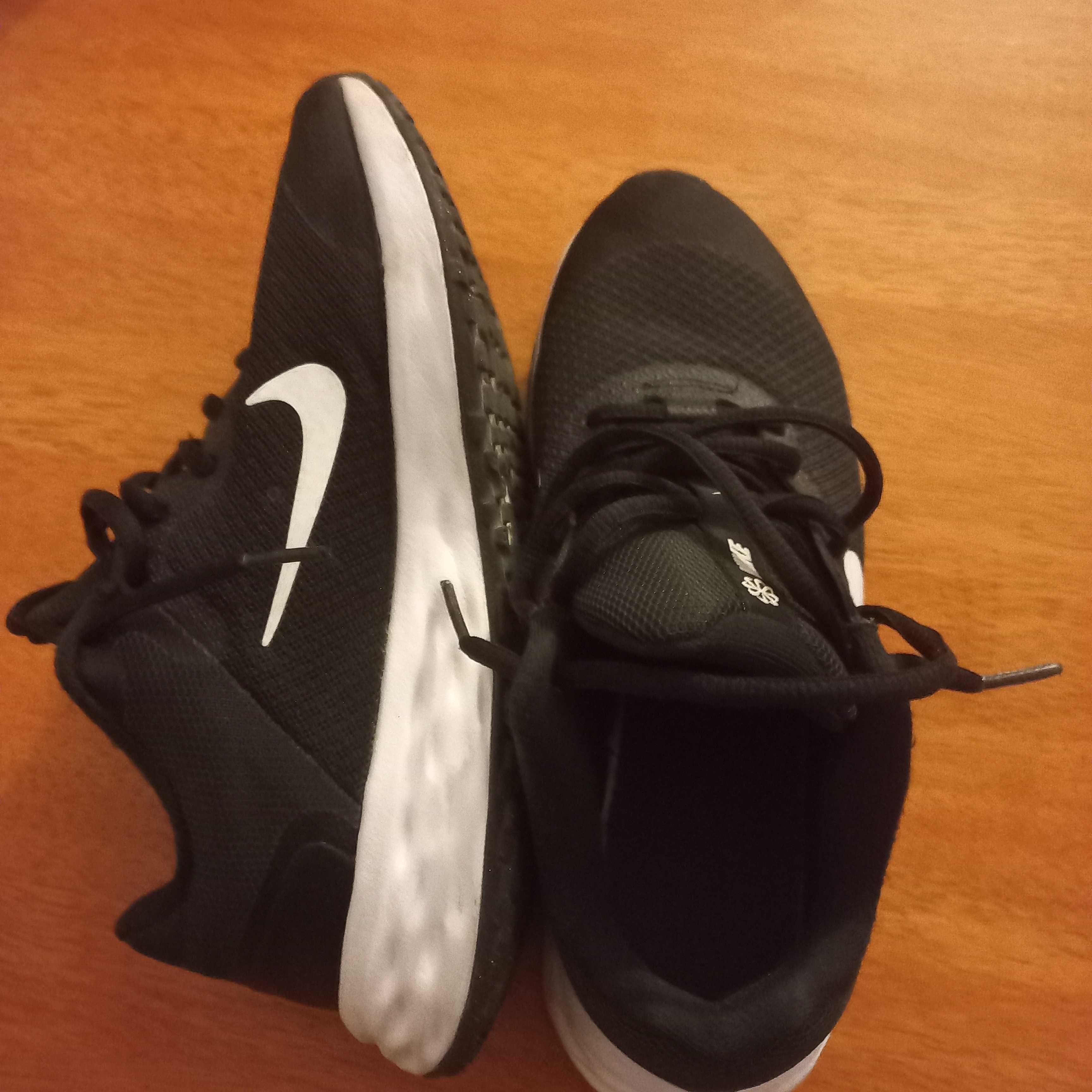 Tenis nike n. 36