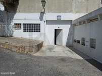 Garagem  Armazém , no centro histórico de Cascais