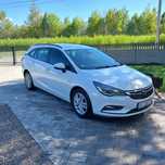 Opel Astra Krajowy,bezwypadkowy,wymieniona dwumasa i rozrząd