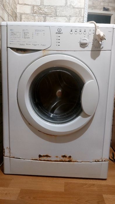 Indesit пральна машина
