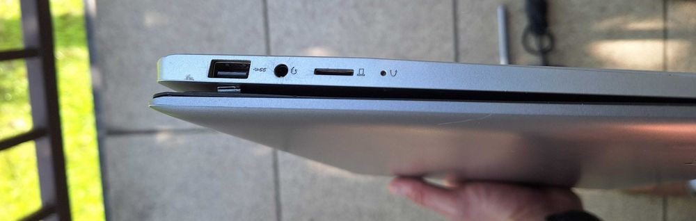 Laptop Lenovo 14 cali 1.1Ghz 4GB 64GB