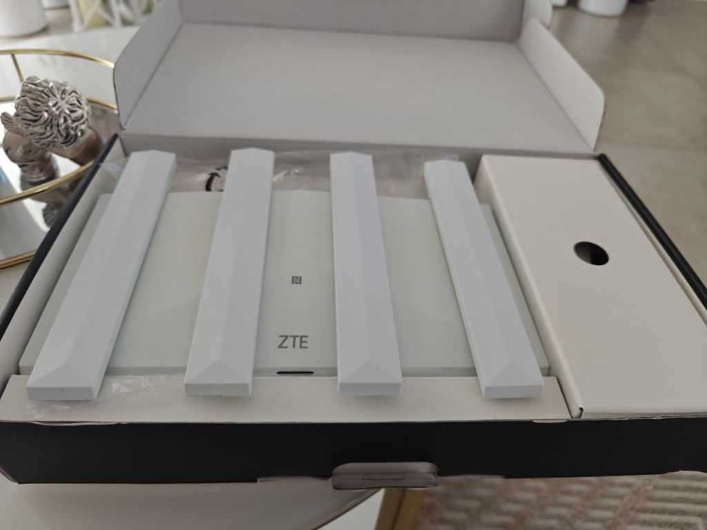 Router Wifi6 ZTE T3000