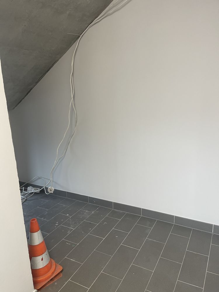 Lokal handlowy/usługowy do wynajecia 10,5 m2 + 2,5 m2 jarton
