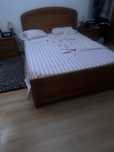 Cama casal em cerne