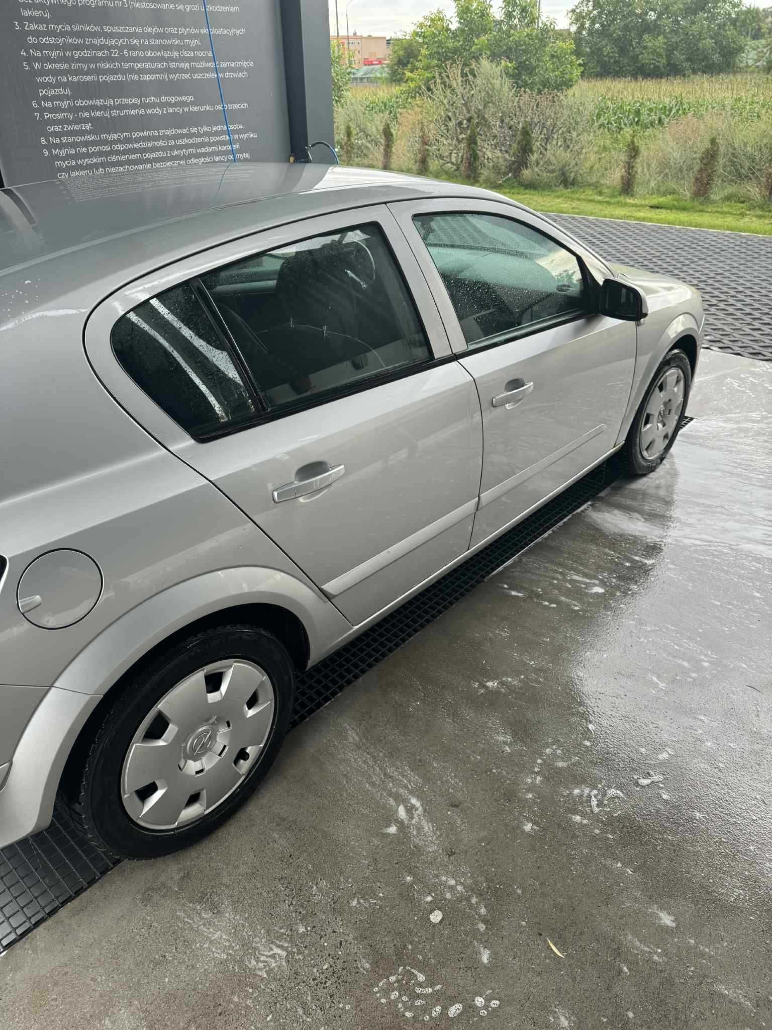Opel Astra H 1.6 Hatchback
