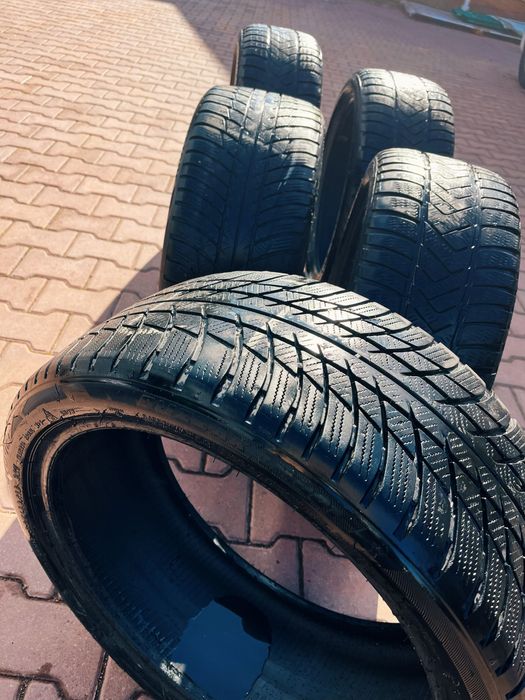 Opony zimowe w bardzo dobrym stanie