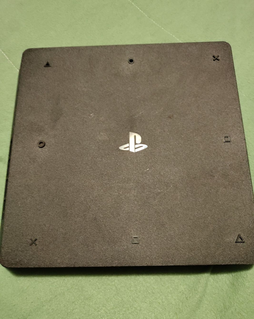 PlayStation 4 em boas condições
