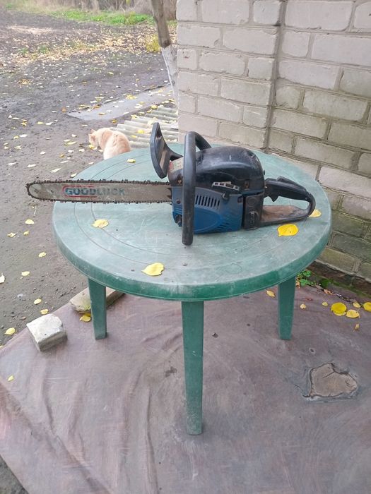 Бензопила витязь