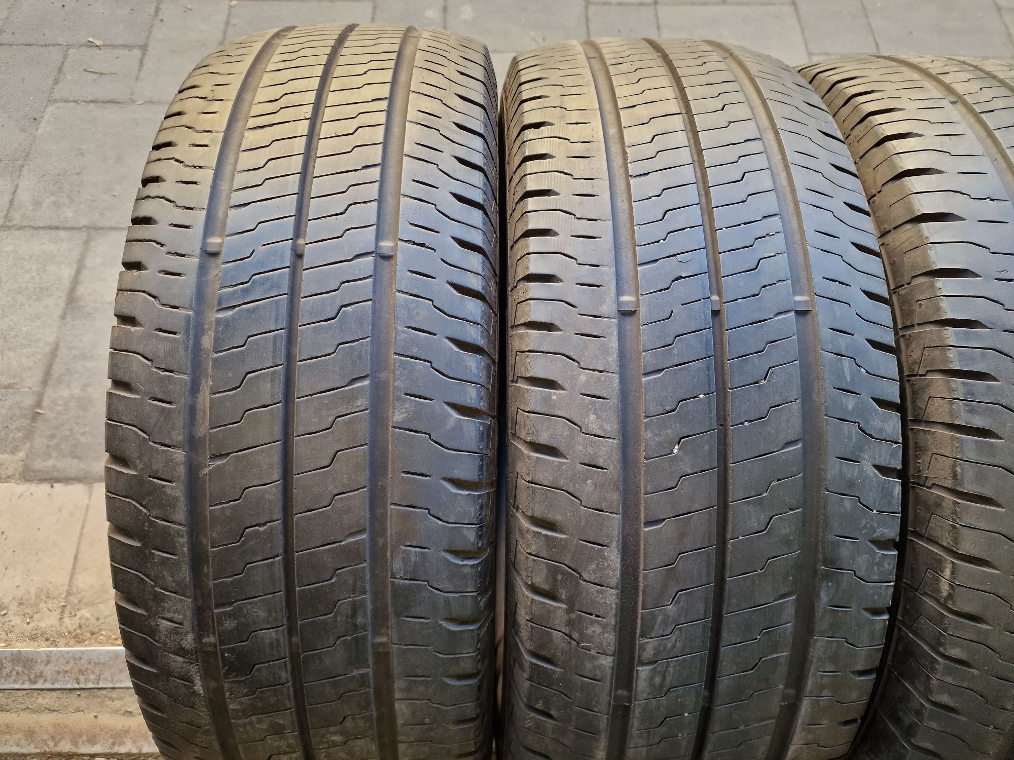 Летняя резина 235/65 R16C Continental vanco