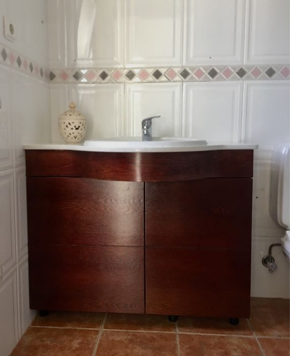 Bancada casa de banho lavatório e torneira