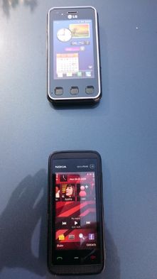 Atrapy tel komórkowych Nokia, LG