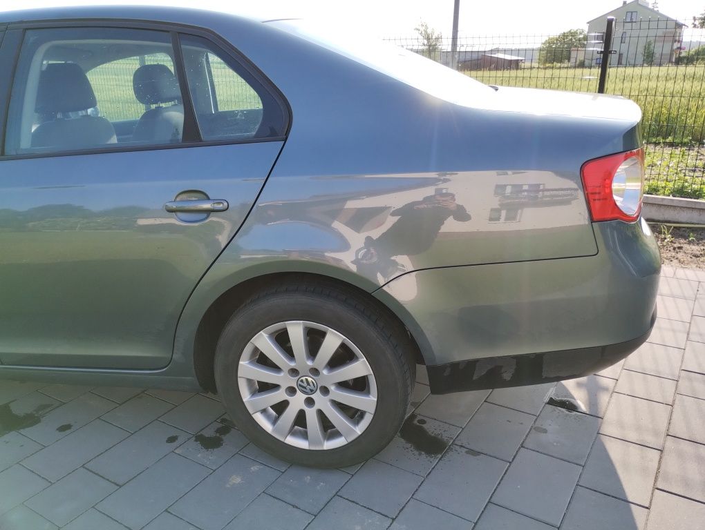 VW Jetta 2005 - benzyna 1.6 MPI + LPG
