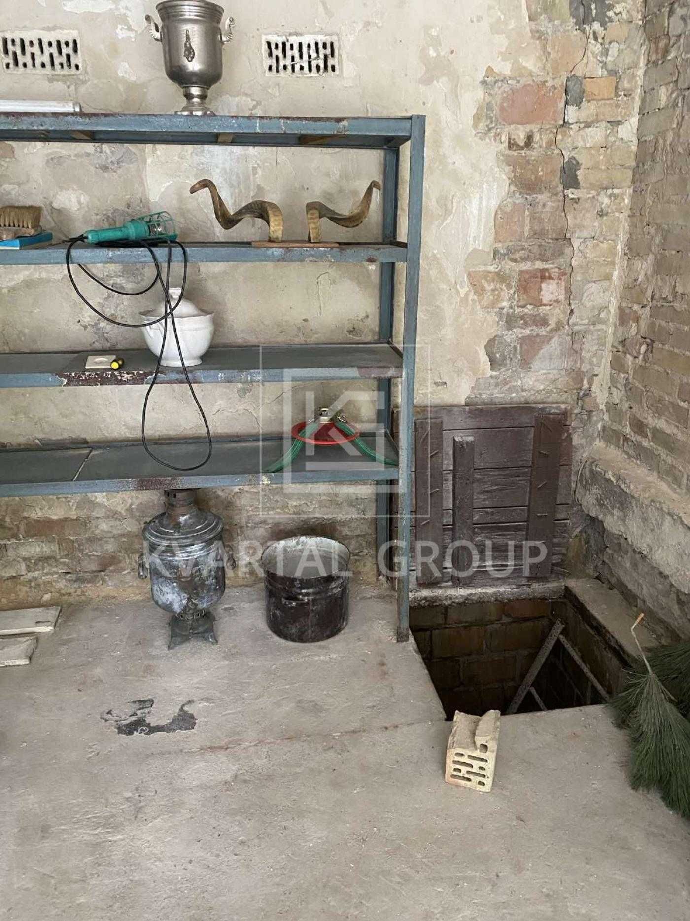 Продам гараж в КИЇВІ  18м2 11000$