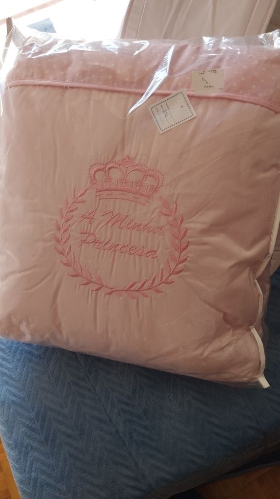 Roupa de cama bebê novo ninho semi novo