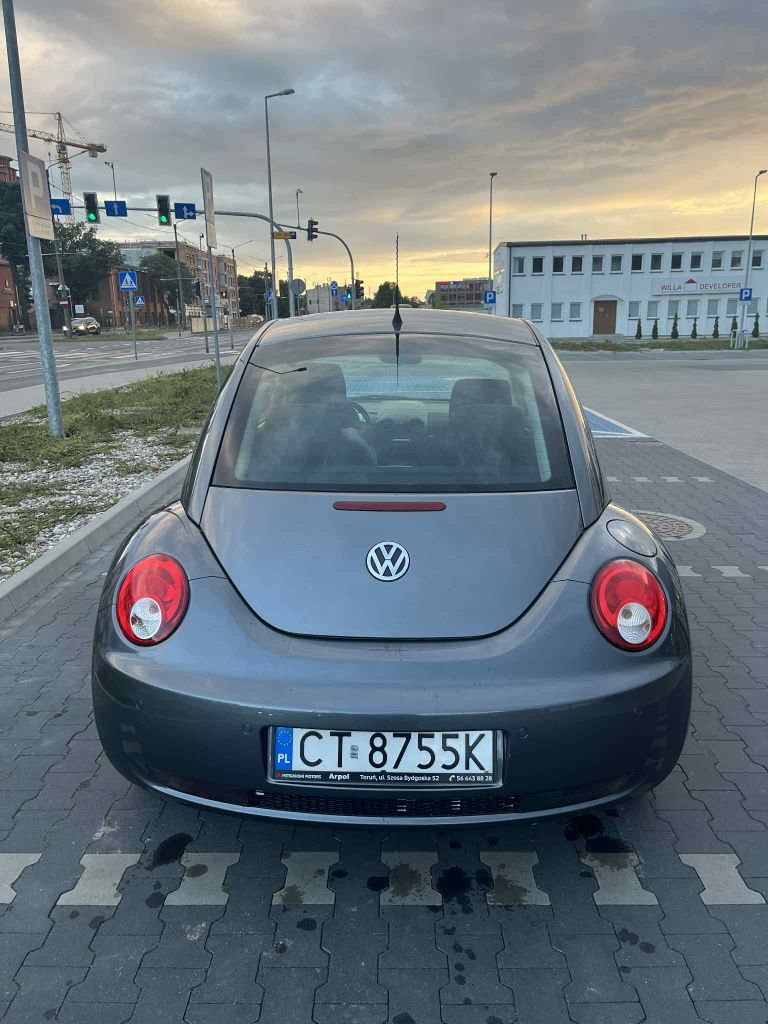 Volkswagen New Beetle 2010 1.6 MPI 102 km