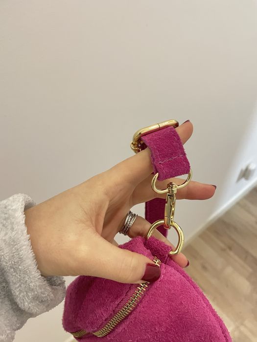 Bolsa cor de rosa em pele