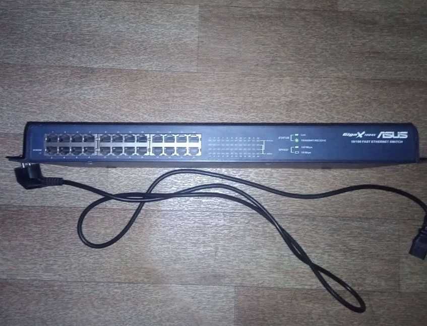 Комутатор Asus GX1024X Комутатор Asus GX1024X. В чудовому стані.